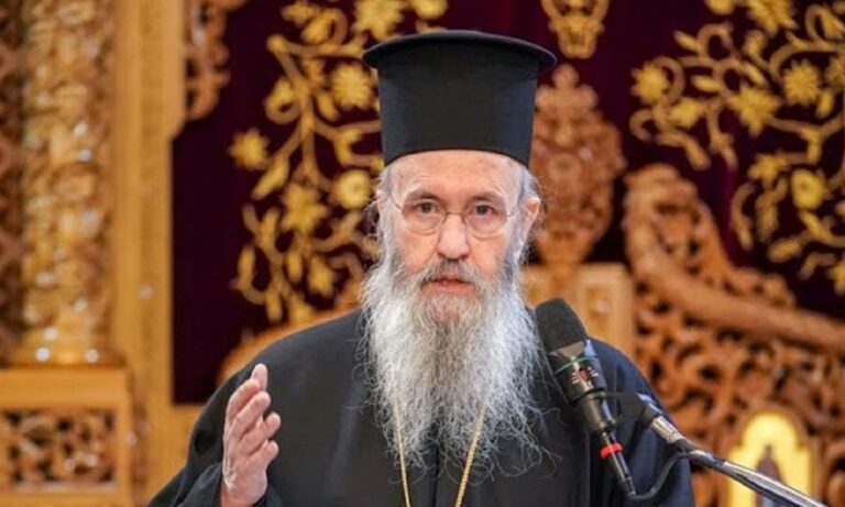 Μητροπολίτης Ναυπάκτου Ιερόθεος: Οι εικόνες δείχνουν συγκεκριμένα πρόσωπα και όχι νοήματα ή έννοιες, συνεπώς δεν επιδέχονται ερμηνεία