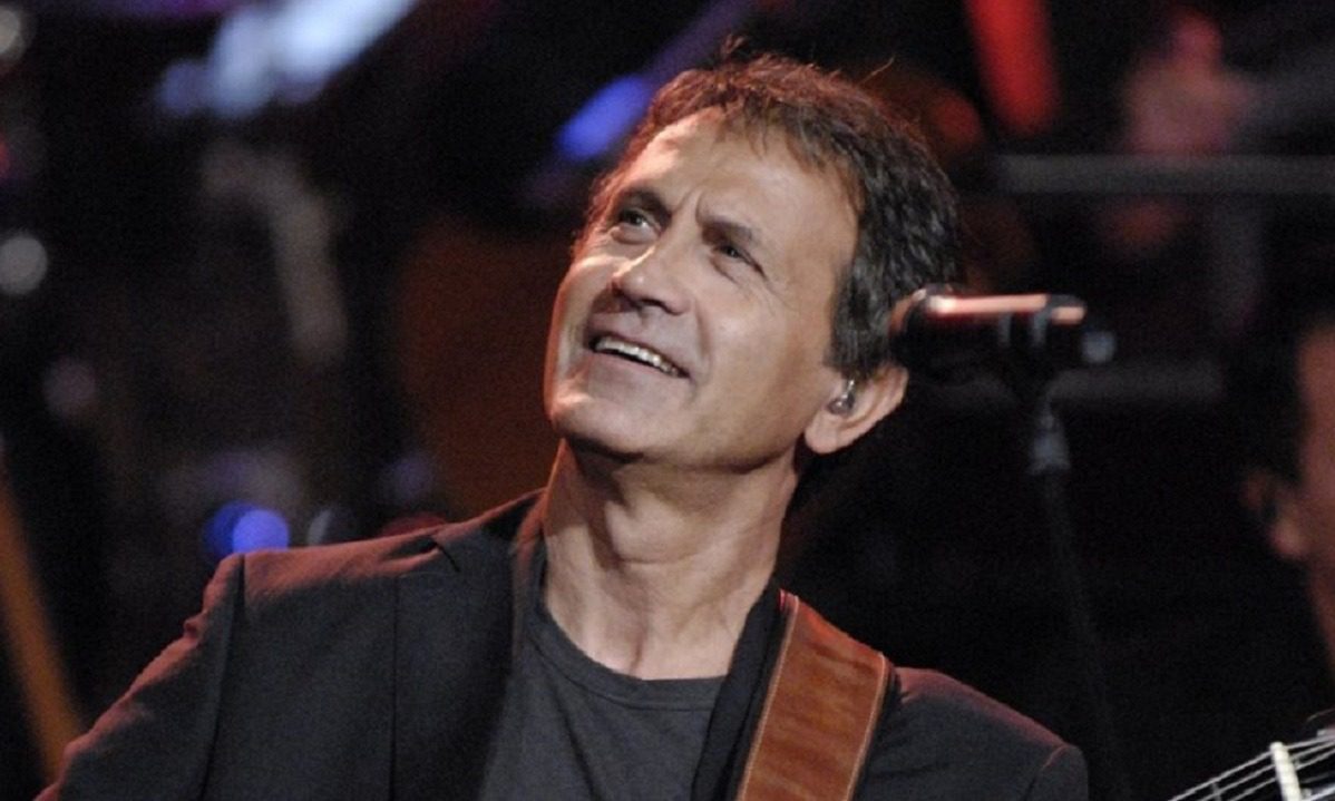 Γιώργος Νταλάρας: Η άποψή του για τον  Elvis Presley