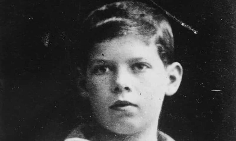 Ο πιο άτακτος πρίγκιπας της Ελλάδας: Έβαλε φωτιά στο playroom και έριξε τον αδερφό του με ένα αυτοκινητάκι από ύψος 2 μέτρων