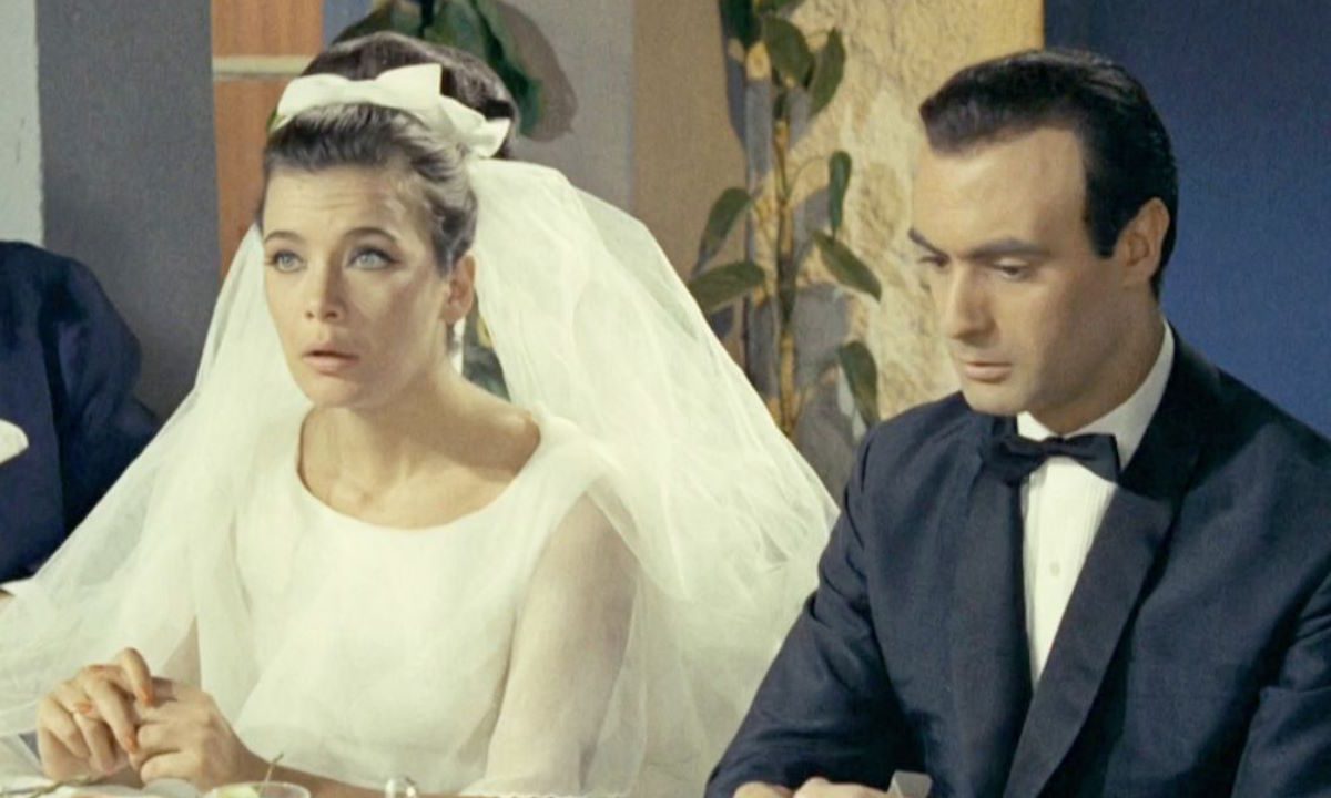 Το μυστικό με το νυφικό της Τζένης Καρέζη στην ταινία Τζένη Τζένη