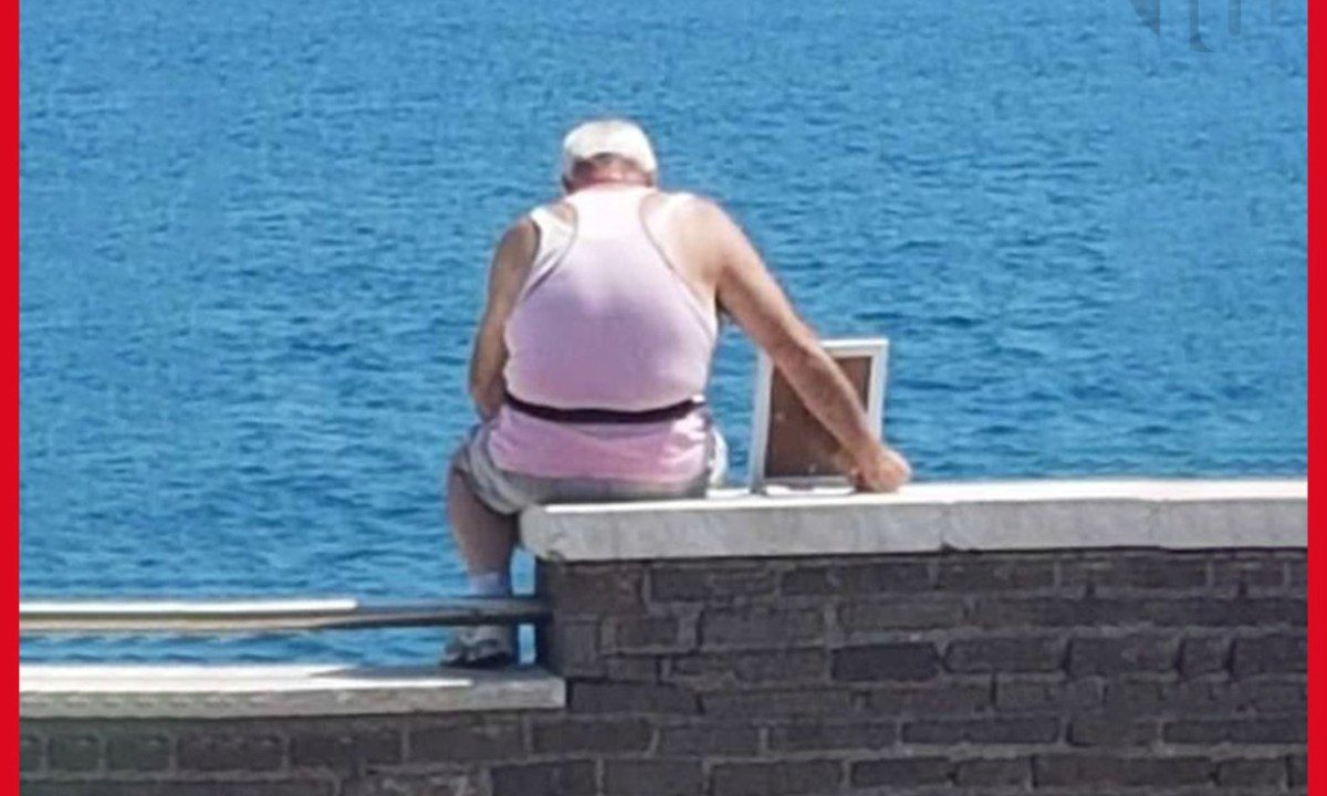 Το ταξίδι μνήμης που κάνει κάθε μέρα εδώ και 7 χρόνια ένας 72χρονος για τη σύζυγό του…