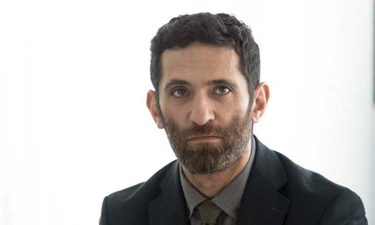 Media: Παιχνίδια εκδίκησης επόμενα επεισόδια: Ο Διονύσης κάνει σχέση με σερβιτόρα – Ο Άγης διεκδικεί τη Μαρίνα