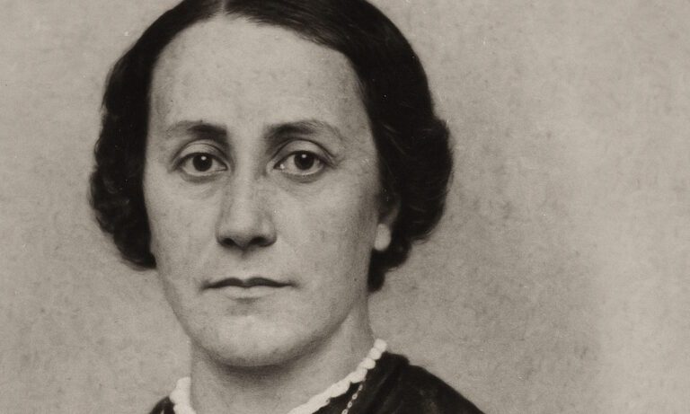 Πούλησε όλα της τα κοσμήματα για να ιδρύσει σχολείο. Την έλεγαν Ελένη Αρχιγένους και δίδαξε μέσα στην καρδιά της Τουρκοκρατίας