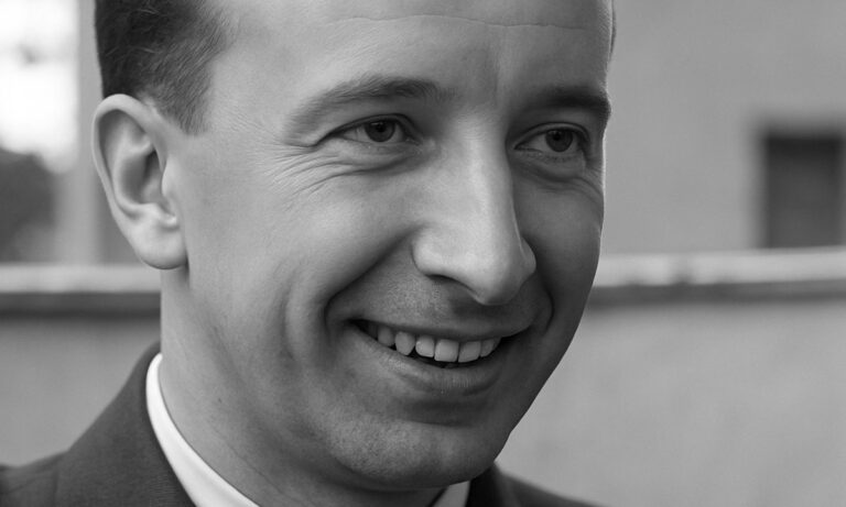 Ο γαμπρός του Χίτλερ που προσπάθησε να το σκάσει με λεφτά και κοσμήματα. Πώς τον έπιασαν και τον εκτέλεσαν.