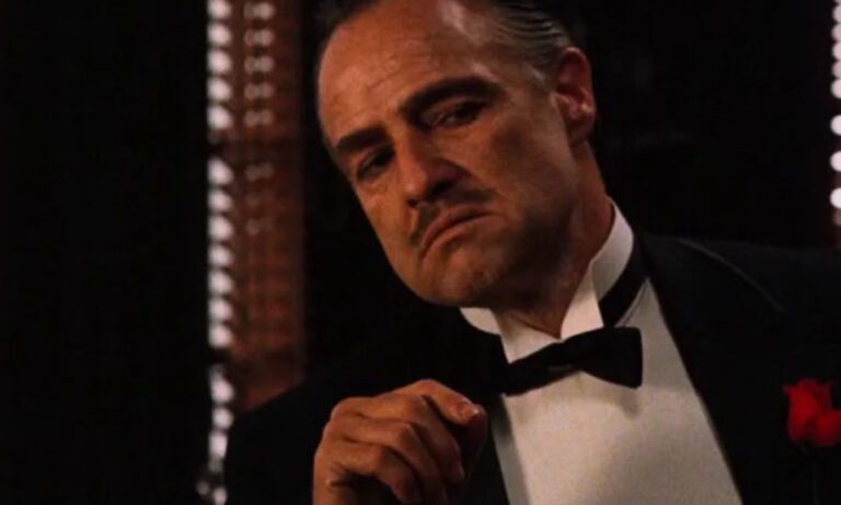 Έγραψε το σενάριο του Νονού χωρίς να ξέρει πώς γράφεται σενάριο. Μετά το Όσκαρ αγόρασε εγχειρίδιο και αυτο έλεγε… Διαβάστε τον Νονό