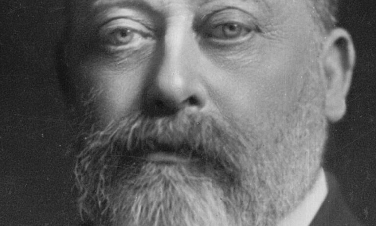 Ο βασιλιάς που κάπνιζε 20 τσιγάρα και 12 πούρα την ημέρα, είχε 50 ερωμένες και τον φώναζαν θείο της Ευρώπης