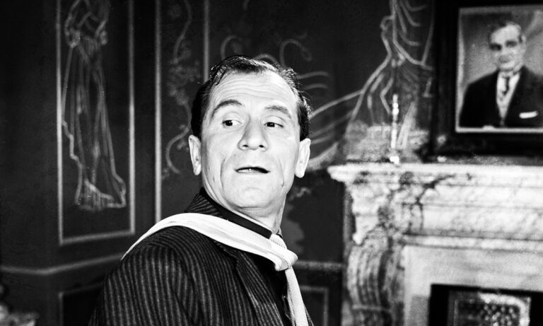 Πώς ένας “Βλάχος” από το Παγκράτι έγινε ο αληθινός βασιλιάς της ελληνικής κωμωδίας