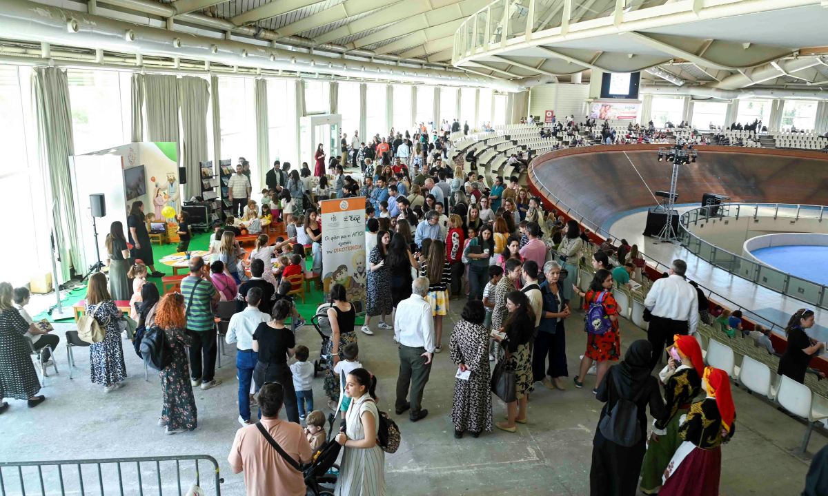 Πλημμύρισε το ΟΑΚΑ από οικογένειες: Μεγαλειώδης γιορτή αγάπης και πίστης για τον θεσμό της οικογένειας