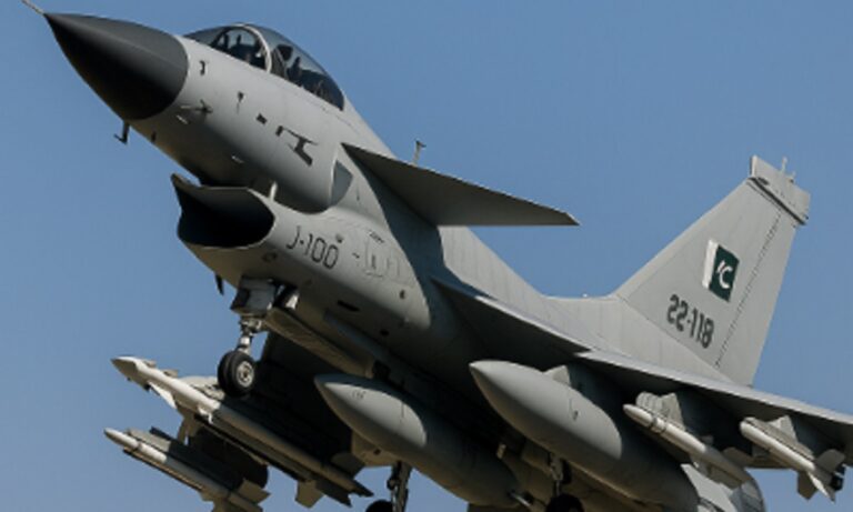 Τα J-10 στο έδαφος: Η Ινδία χτύπησε βαθιά