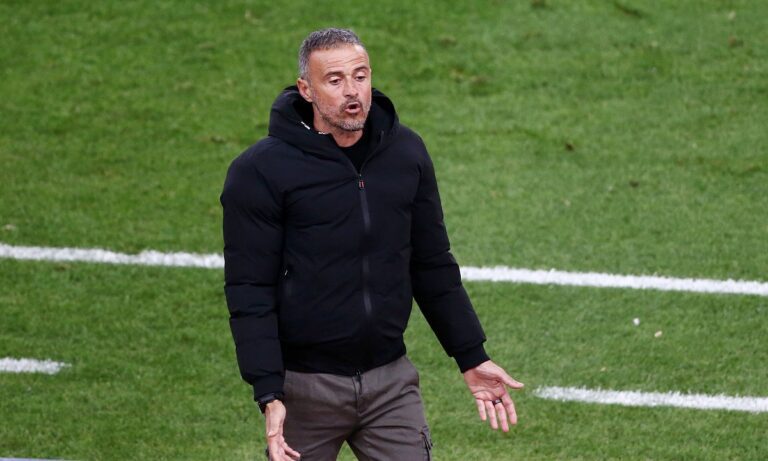 Η μεταγραφή του προκάλεσε χαμό στην Ισπανία – Ο παικταράς που έφυγε από τη Ρεάλ για την Μπαρτσελόνα και είναι πλέον από τους καλύτερους προπονητές στον κόσμο