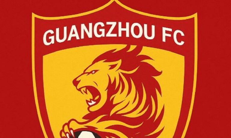 Η ποδοσφαιρική ομάδα που κάτεκτησε 8 πρωτάθληματα και 2 Champions League αλλά τελικά διαλύθηκε