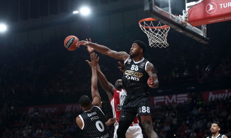 Ο Ταρίκ Τζόουνς είναι ότι ακριβώς θέλει ο Μπαρτζώκας όμως θα τον δώσει ο Ομπράντοβιτς;