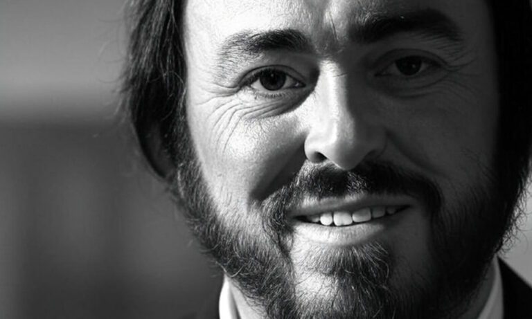 Ο δάσκαλος δημοτικού που ήθελε να γίνει τερματοφύλακας αλλά έγινε η πιο συγκλονιστική φωνή του 20ού αιώνα