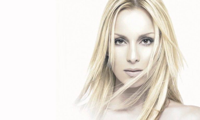 Το τραγούδι της Πέγκυς Ζήνα που βγήκε πριν 20 χρόνια και ξαφνικά παίζει σήμερα παντού