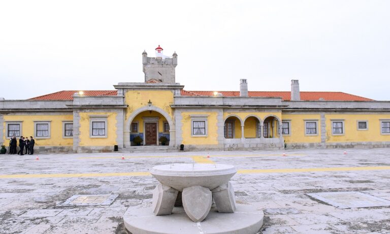 Οι 10 χώρες στον κόσμο που συνορεύουν με μια και μόνο χώρα