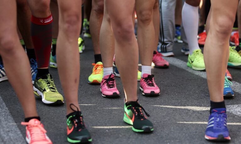 Αποκλεισμένοι πριν καν ξεκινήσουν: Η αδιαφορία του Υπουργείου Παιδείας σκοτώνει τα όνειρα των μαθητών-αθλητών