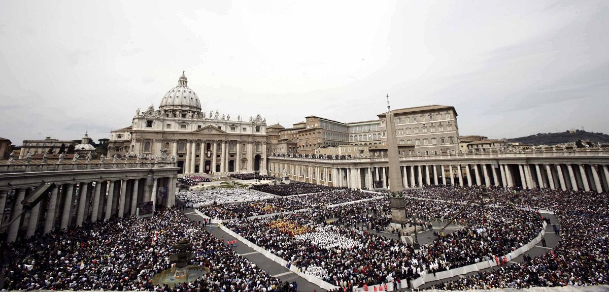 Οι Πάπες είχαν φύγει από το Βατικανό και έμειναν σε άλλη χώρα για 70 χρόνια