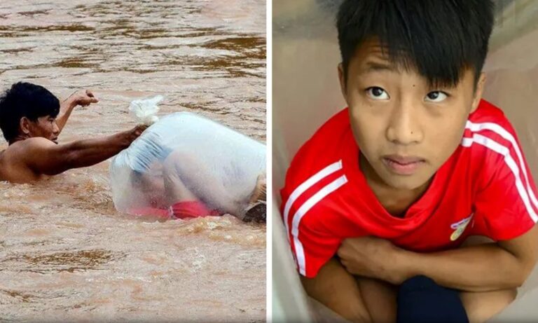 Βιετνάμ : Βάζουν τα παιδιά τους σε σακούλες για να πάνε σχολείο