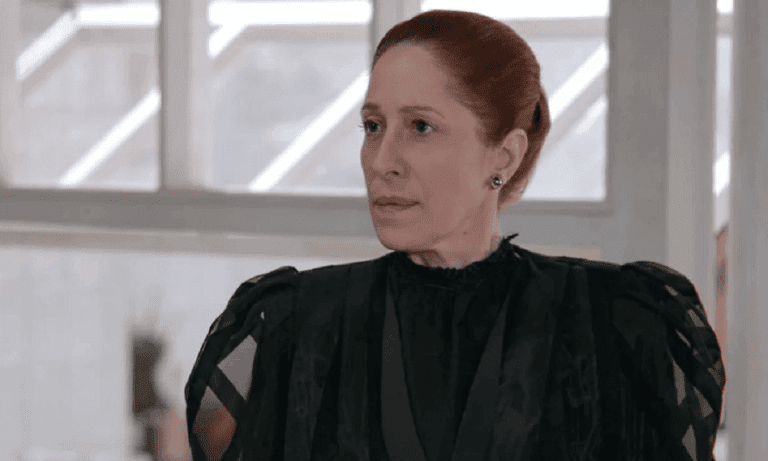 Grand hotel επόμενα επεισόδια: Ο Πέτρος έχει στην τσέπη του την ομολογία του Ρούσσου που αθωώνει την Αγγέλα – Πάνε να τον σκοτώσουν