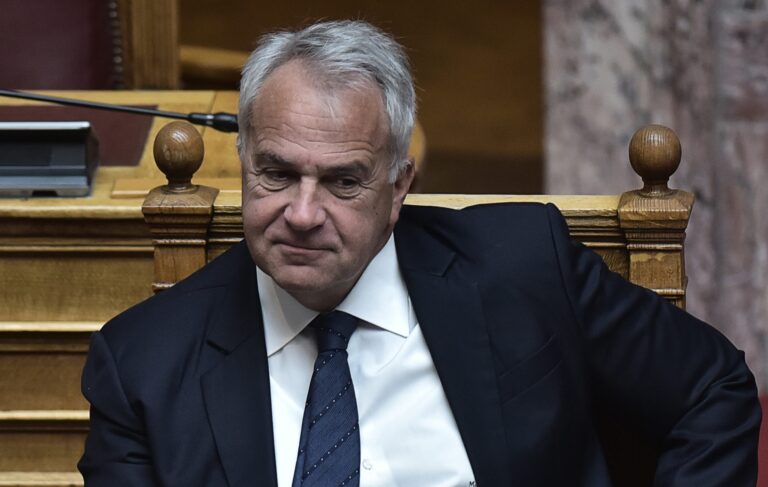 Σκάνδαλο ΟΠΕΚΕΠΕ: Παραιτήθηκε ο… «ανακουφισμένος» Βορίδης και 3 υφυπουργοί – Ο τελευταίος να κλείσει την πόρτα!