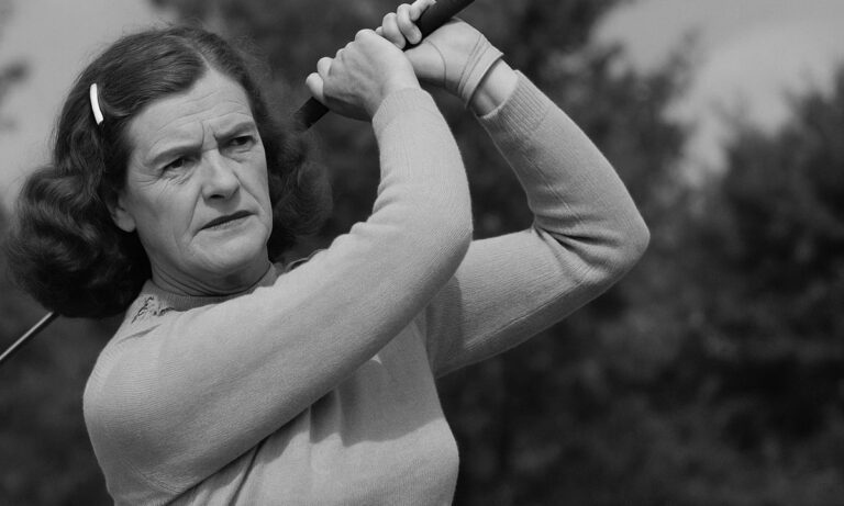 Έλεγαν πως δεν ήταν γυναίκα. Τους απάντησε με 13 συνεχόμενες νίκες στο πιο θηλυκό άθλημα της εποχής