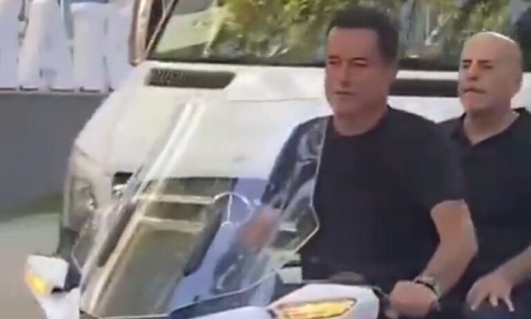 Πρόεδρε, κράνος! Η βόλτα του Αλαφούζου με τον Ατζούν ξεσήκωσε… Τούρκους και δίκτυα