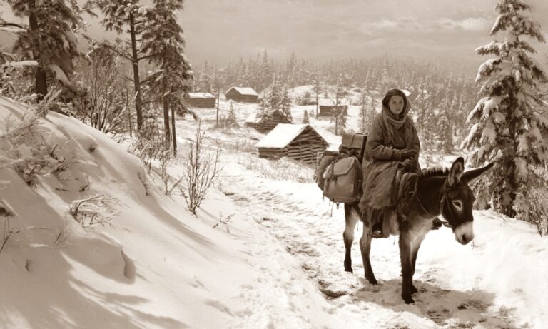 Ταξίδευαν μέσα στο χιόνι με άλογα για να δανείζουν βιβλία σε ανθρώπους που δεν είχαν δει ποτέ βιβλιοθήκη