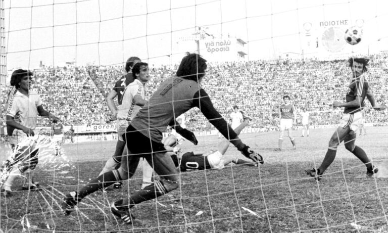 Ήταν ο κορυφαίος Ρώσος τερματοφύλακας μετά τον Γιασίν – Πρόλαβε να φύγει από τη Σοβιετική Ένωση και να παίξει Ισπανία