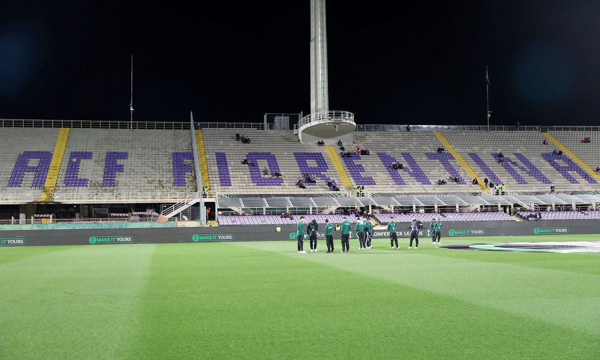 Ο λόγος που η Φιορεντίνα φοράει μοβ και ο μύθος με το λάθος στο πλυντήριο