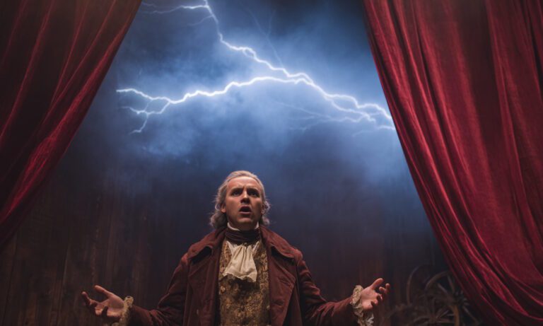 Η αγγλική φράση για το μου κλέβεις τη δόξα έχει κυριολεκτικά σχέση με κεραυνούς. Πως βγήκε;