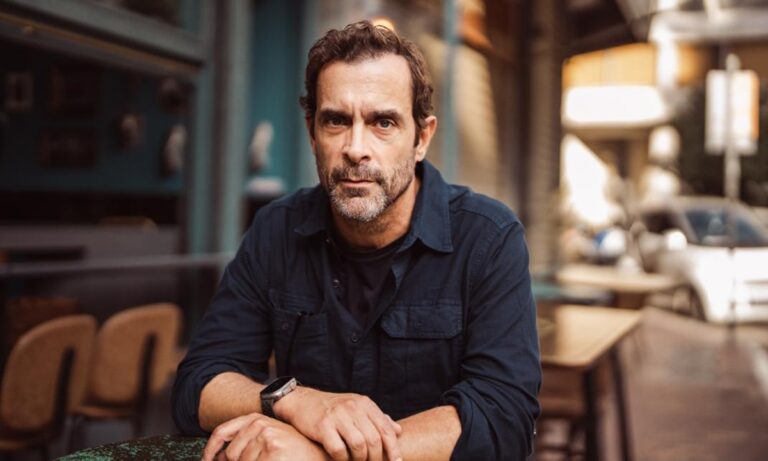 Κωνσταντίνος Μαρκουλάκης: Μετά τον Γιατρό… παρουσιαστής σε ιατρική εκπομπή στην ΕΡΤ!