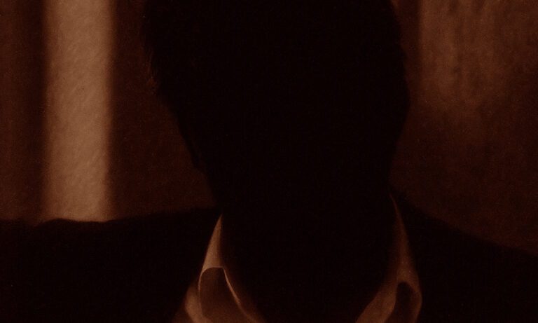 Ποιος είναι ο ηθοποιός που έχουν συλλάβει πάνω από 60 φορές;