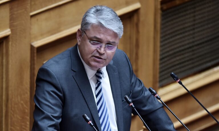 Εκθέτουν το Νατσιό όσοι του λένε να υποστηρίζει ψέματα στον αέρα – Με ένα κλικ μπορούσε να μάθει την αλήθεια