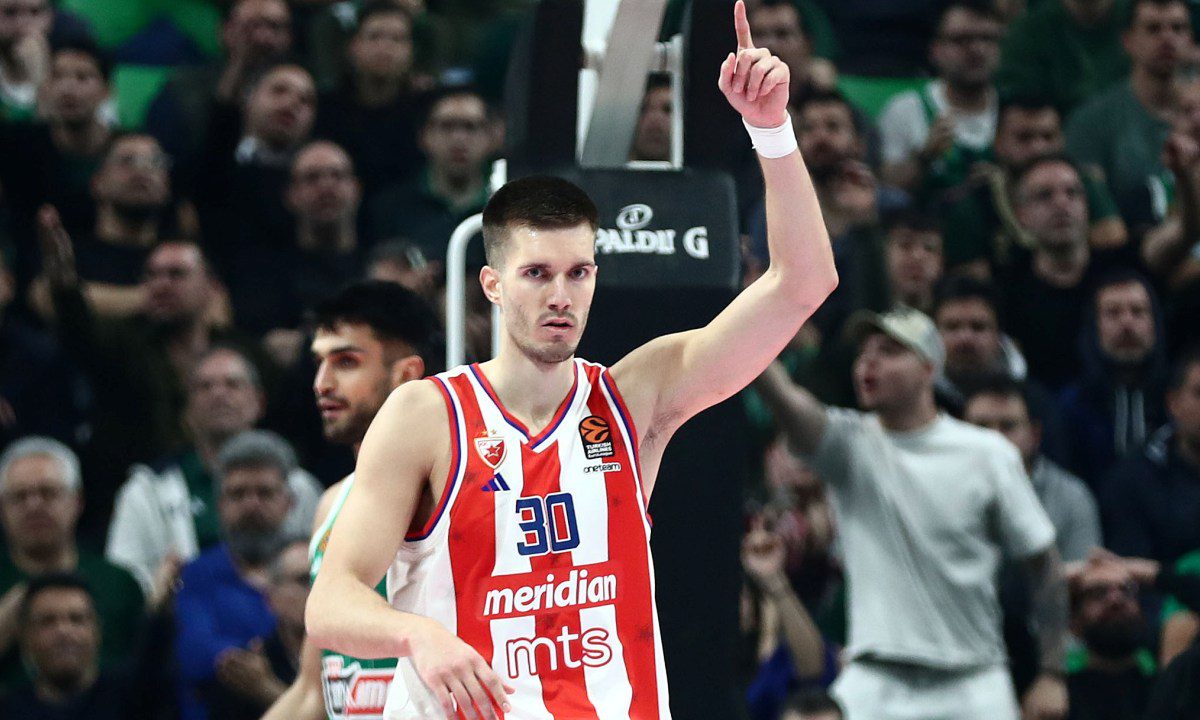 Ολυμπιακός : Μιλουτίνοφ, Πετρούσεφ και Ντάνστον!