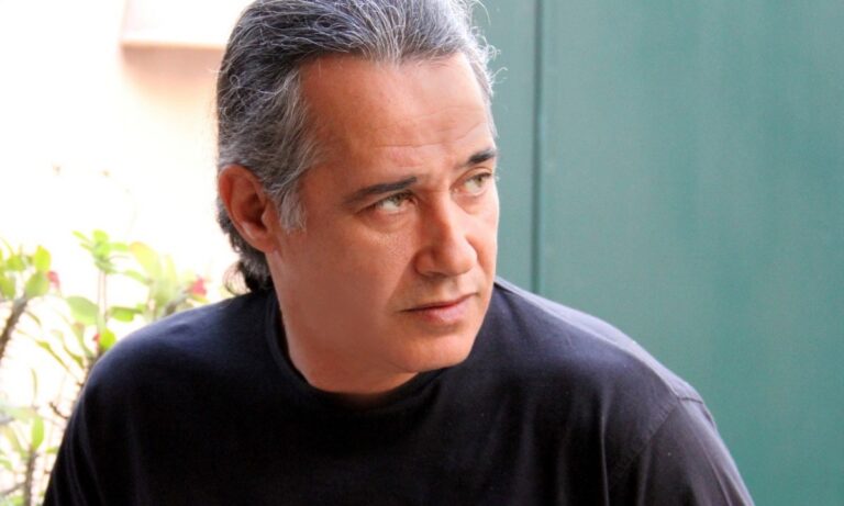 Ο ξεχωριστός Παντελής Θαλασσινός έχει σήμερα γενέθλια