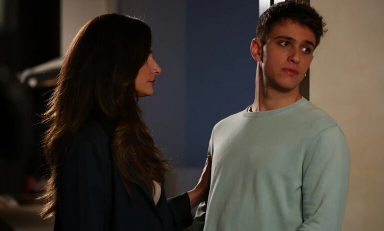 Ο τιμωρός επόμενα επεισόδια: Ο Φίλιππος καρφώνει την απιστία της μάνας του στον Αλέξη