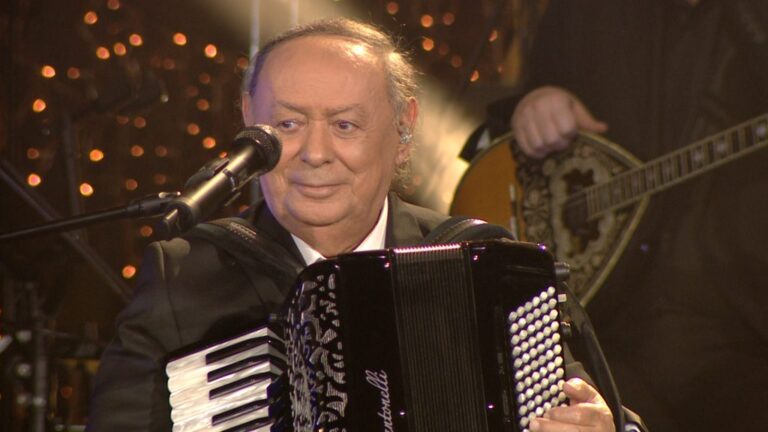 Δυο νέα τραγούδια του Τάκη Σούκα που κάνουν μεγάλη κατάσταση στους «πειρατικούς»