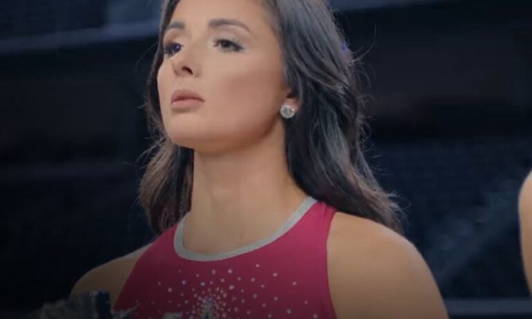 America’s Sweethearts: Πώς οι cheerleaders έγιναν τηλεοπτικό φαινόμενο