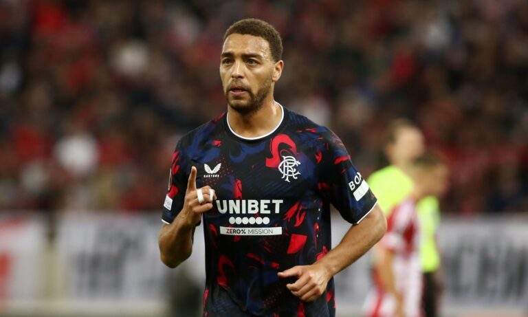 AEK: Επηρεάζει ο Γιόβιτς τη μεταγραφή Ντέσερς;