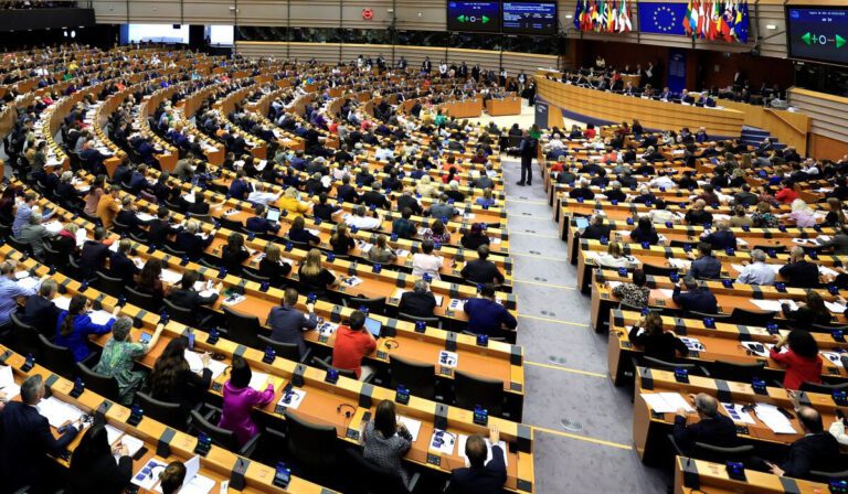 Εθνικός διασυρμός: Οι Βούλγαροι μπλόκαραν στην ΕΕ την ψευτομακεδονική ταυτότητα και γλώσσα, ενώ η Ελλάδα παραχωρεί τα πάντα!