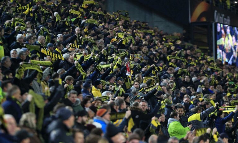 Το Τέιχος, μια από τις πιο γνωστές κερκίδες στην Ευρώπη