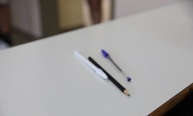 Μηχανογραφικό 2025: Τα «SOS» της επιλογής και τα επαγγέλματα που υπόσχονται μέλλον