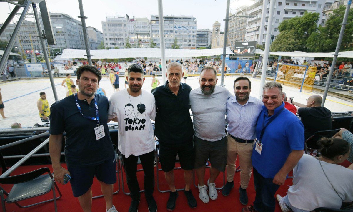 Θανάσης Ζαννιάς: Ο Δήμος Πειραιά πρωταγωνιστεί στις αθλητικές διοργανώσεις πόλης – Συγχαρητήρια στην ΟΧΕ