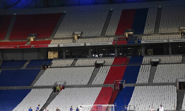 Τα μέλη ενός συλλόγου ήθελαν να ιδρύσουν επαγγελματική ομάδα, διαφώνησαν, έφυγαν και έφτιαξαν τη Λιόν