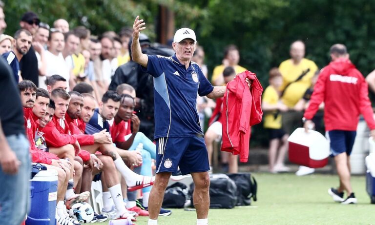 Ολυμπιακός: Μετάνιωσαν… αμέσως οι παίκτες του Ολυμπιακού που δεν άκουσαν τον Μεντιλίμπαρ στο δεύτερο ημίχρονο με την Μπρέντα