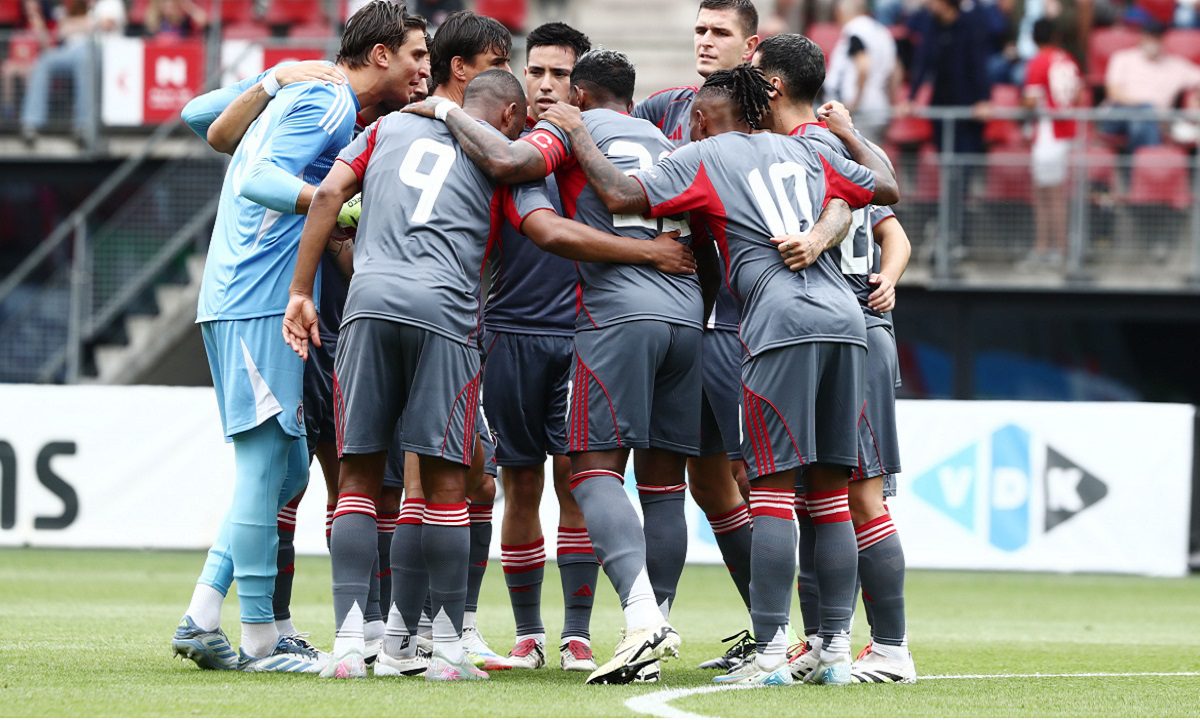 Άλκμααρ – Ολυμπιακός: Έπρεπε να φτάσουμε στο τρίτο φιλικό για να παίξουν βασικοί οι αναντικατάσταστοι και ούτε ο Κωστούλας τέτοια αρχή