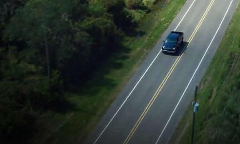 The Waterfront: Η σειρά-έκπληξη που ανέβηκε στο παγκόσμιο #1