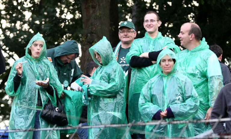 Οι 16 μαθητές που κέρδισαν μια μπάλα σε ένα διαγωνισμό, αποφάσισαν να ιδρύσουν μια ομάδα και αυτή έγινε από τις κορυφαίες στη Γερμανία