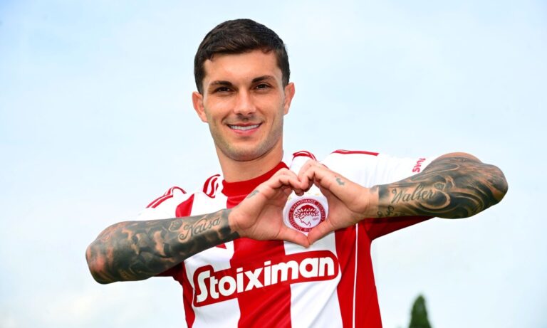 Ολυμπιακός : Γνώρισε τον Μεντιλίμπαρ ο Στρεφέζα – Το μήνυμά του στα ελληνικά και η φωτογραφία με τον Βάσκο τεχνικό