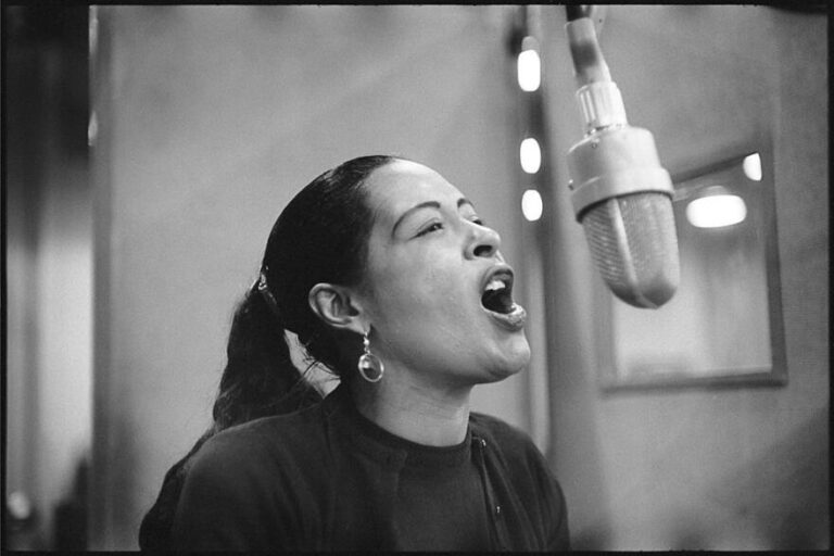 Σαν σήμερα έφυγε στα 44 της χρόνια μια θεϊκή ερμηνεύτρια